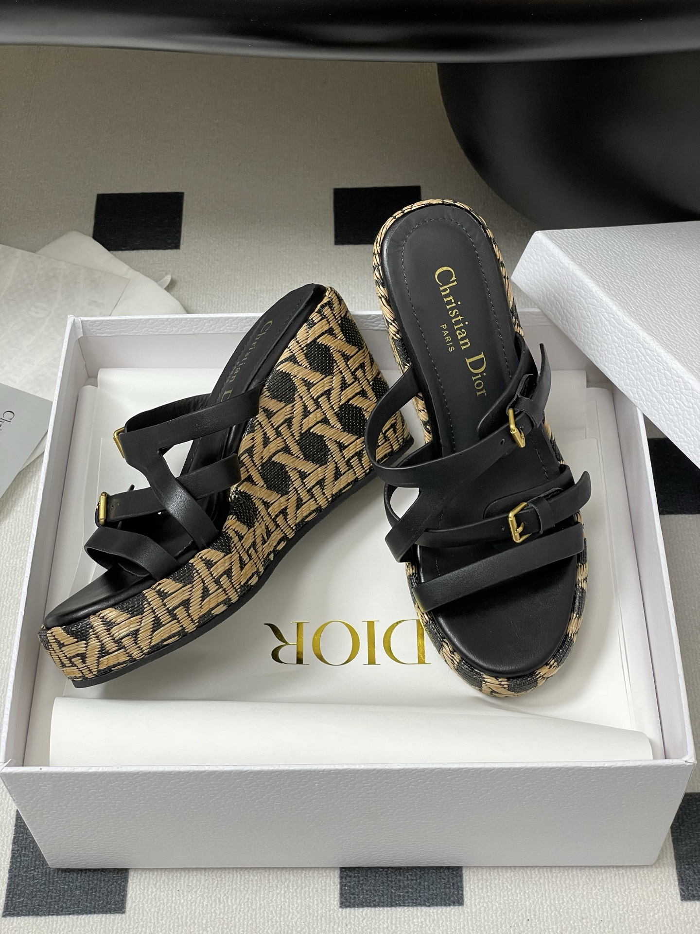 Dior 25ss春夏新款Dior 迪奥D-Attitude 坡跟凉拖鞋交叉扣带防水台拖鞋