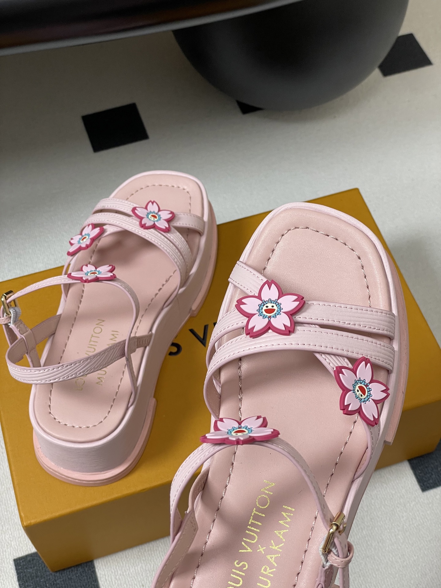 Louis Vuitton Maya Flatform Sandals - Pink Leather & Denim, Circle Logo 9 i1745101019749 1994 0 3