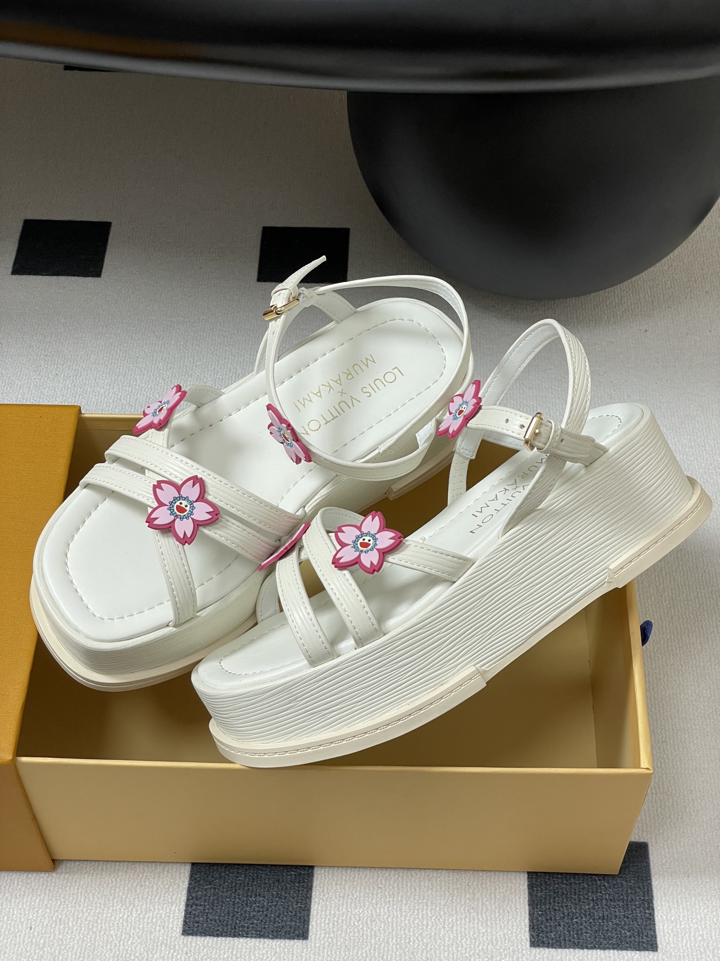 Louis Vuitton Maya Flatform Sandals - Spring/Summer Collection 5 i1745101061989 7486 0 6