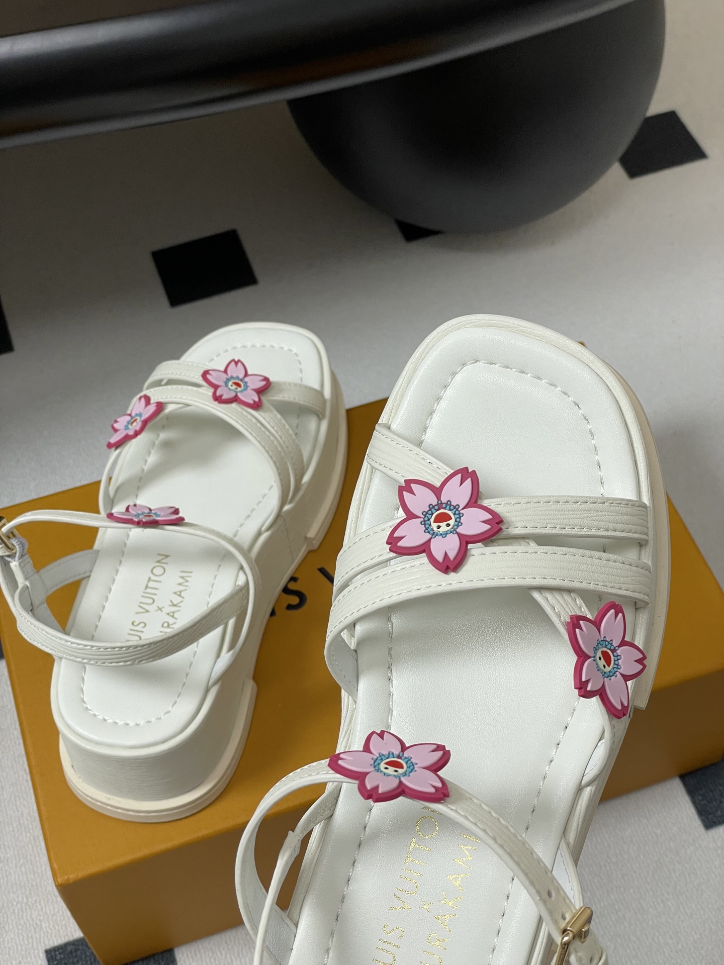 Louis Vuitton Maya Flatform Sandals - Spring/Summer Collection 9 i1745101061995 3529 0 3