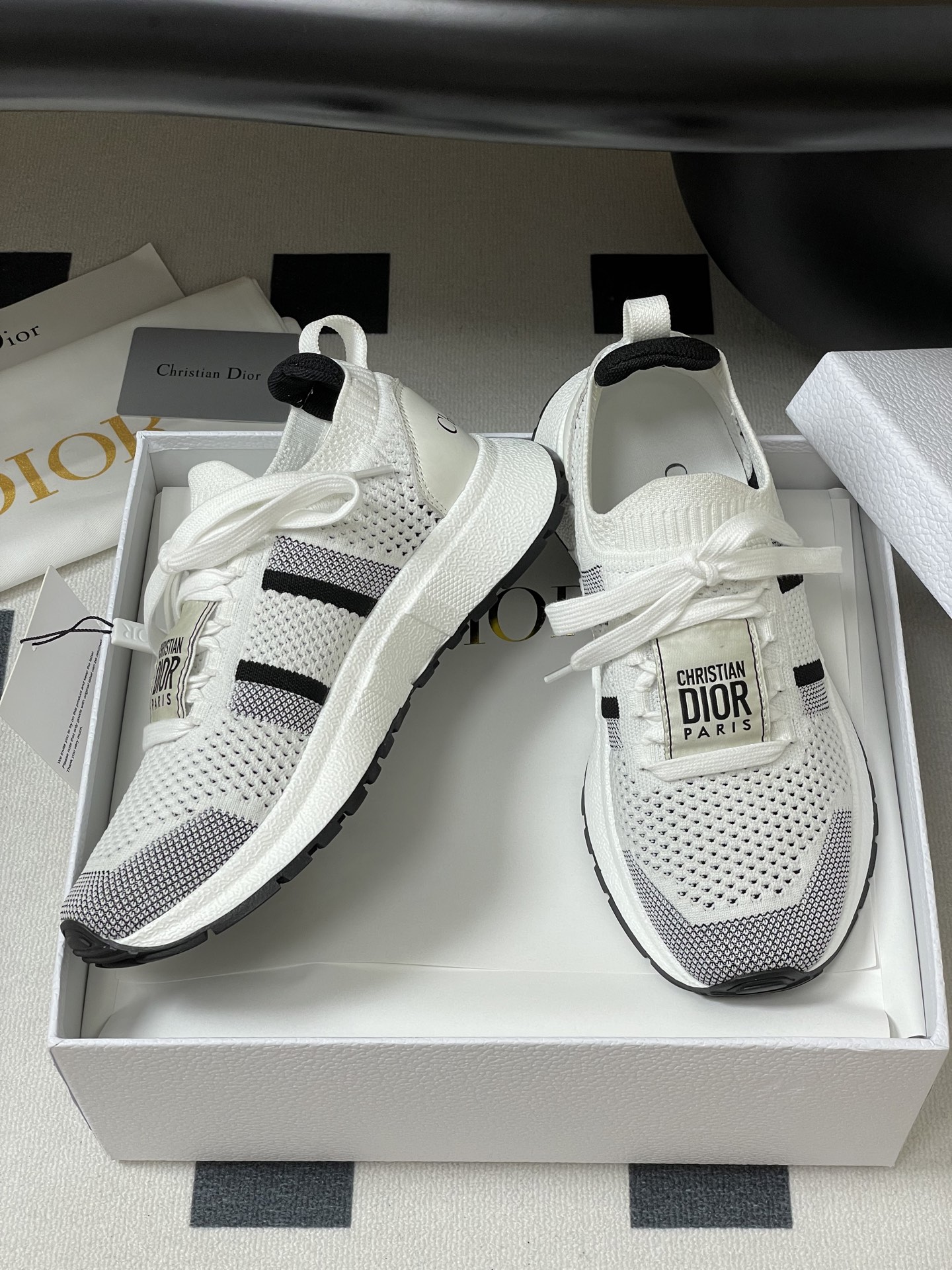 Dior Run'n'Dior Sneakers White and Black Mesh Casual Shoes – Stylish & Comfy 7 i1745508912833 7120 0 1