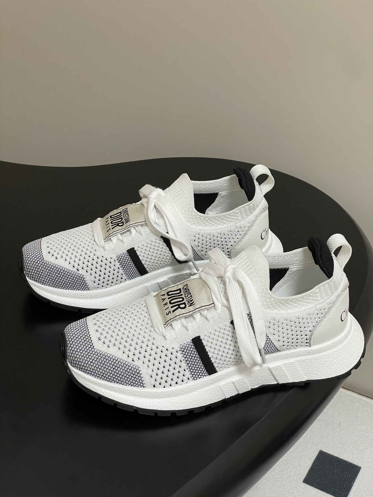 Dior Run'n'Dior Sneakers White and Black Mesh Casual Shoes – Stylish & Comfy 4 i1745508927125 824 0 6