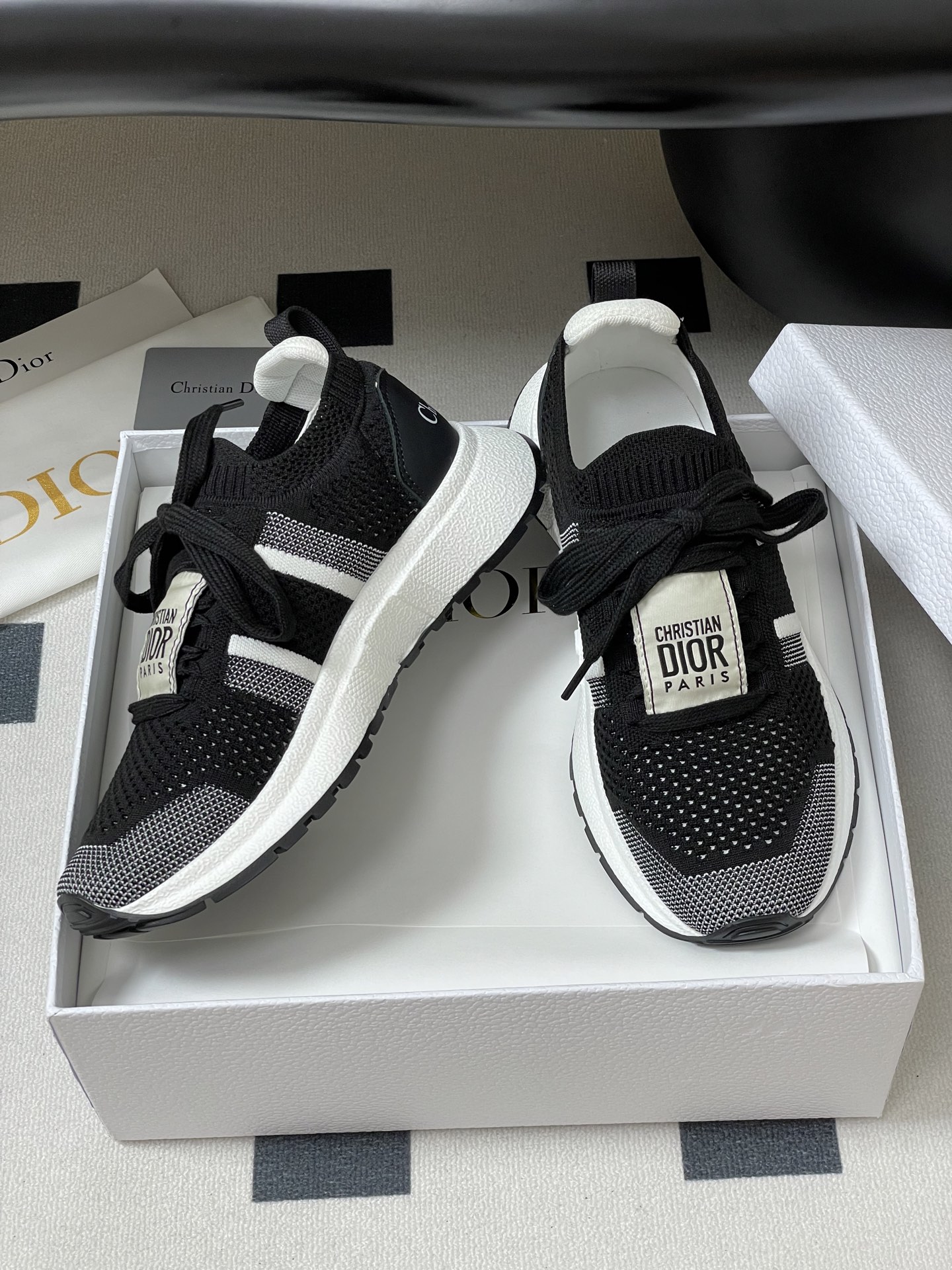 Run'n'Dior Sneakers - Black & White Mesh, Comfortable, and Stylish Design 7 i1745509017954 4323 0 5