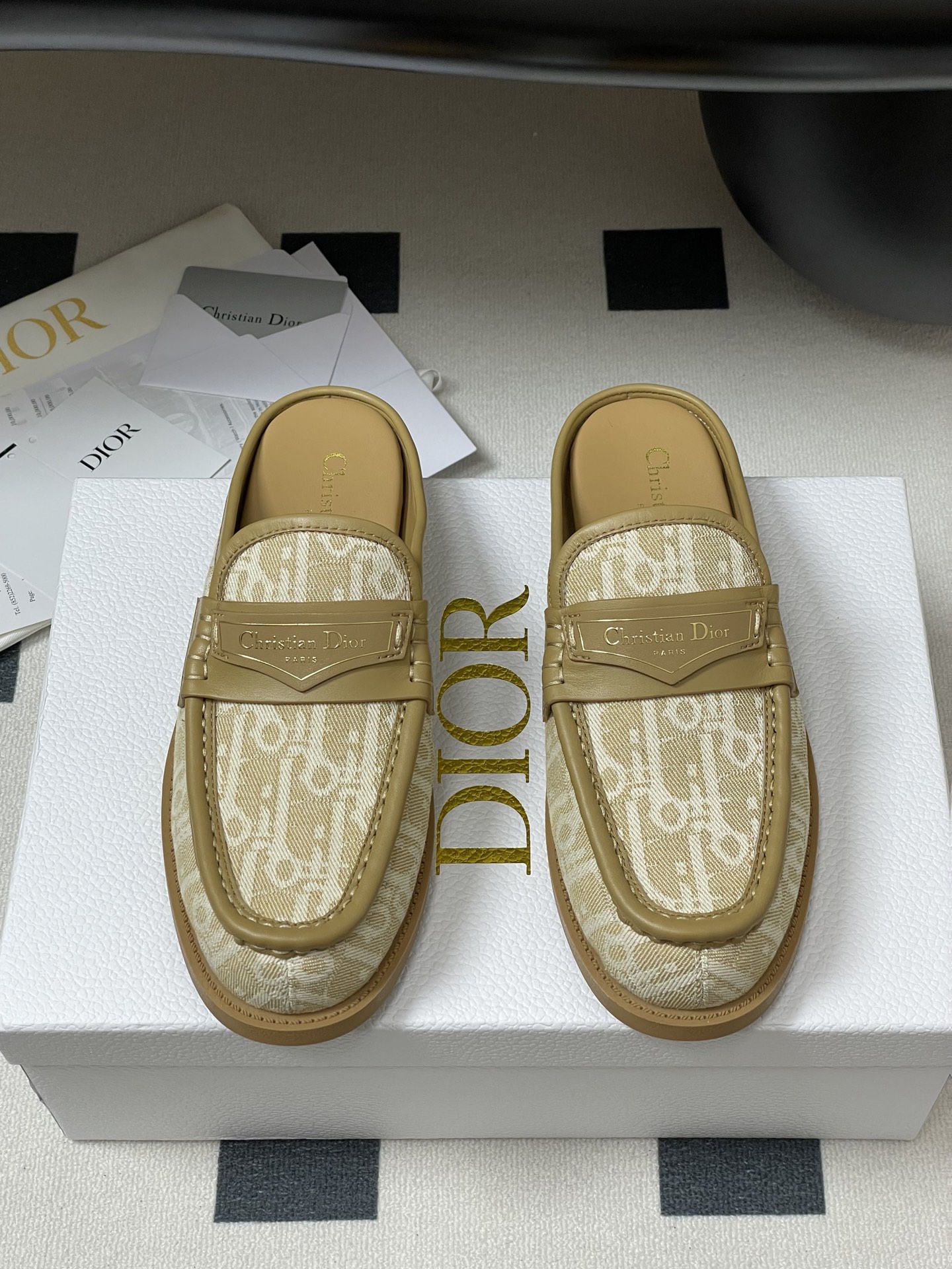 Dior 25ss早春新款Dior迪奥D-Boy穆勒鞋 包头平底半拖鞋字母印花布面休闲拖鞋