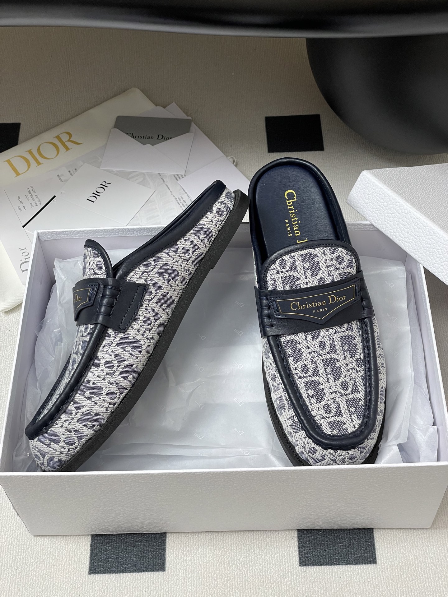 Dior 25ss早春新款Dior迪奥D-Boy穆勒鞋 包头平底半拖鞋字母印花布面休闲拖鞋