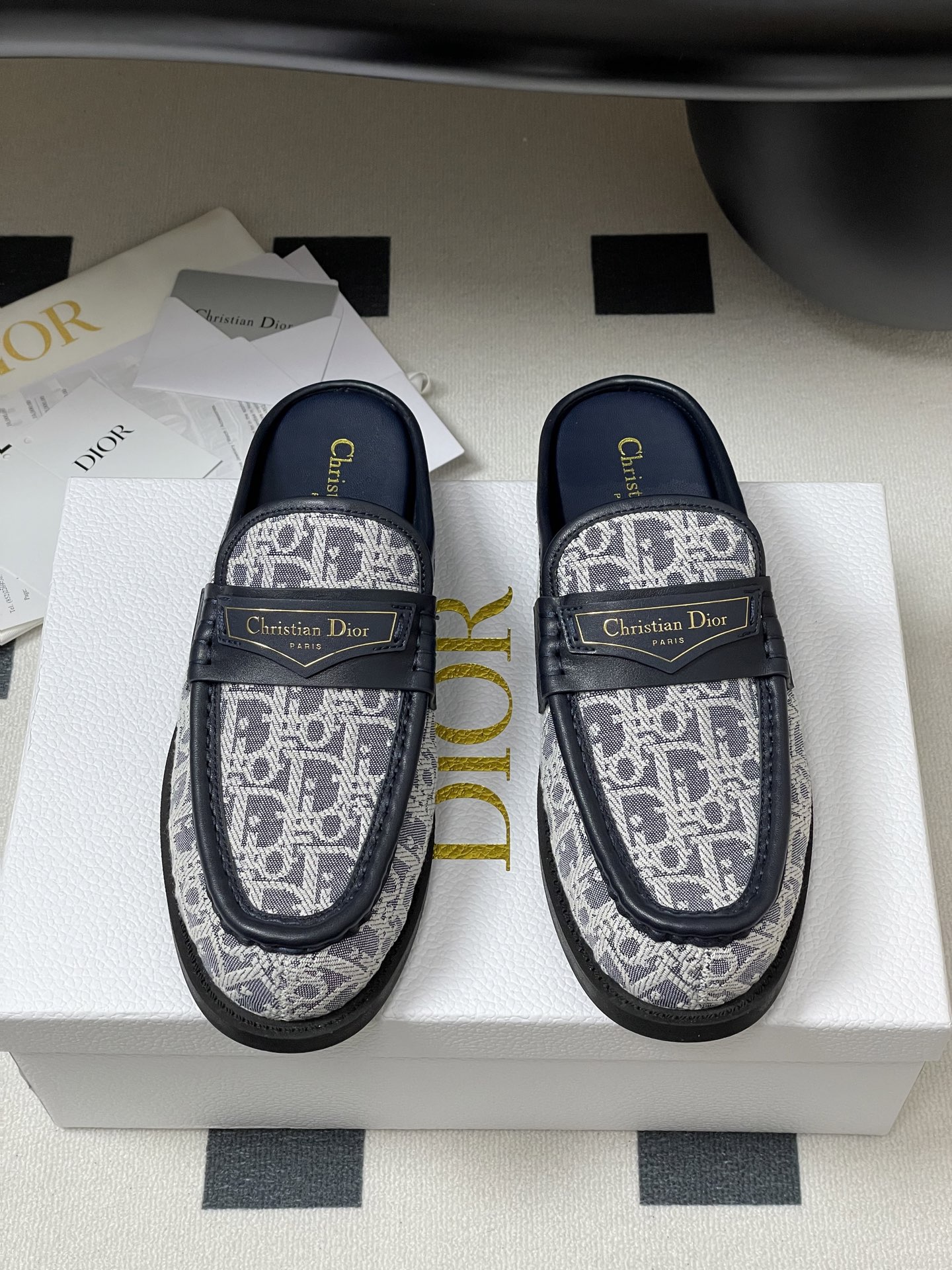 Dior 25ss早春新款Dior迪奥D-Boy穆勒鞋 包头平底半拖鞋字母印花布面休闲拖鞋