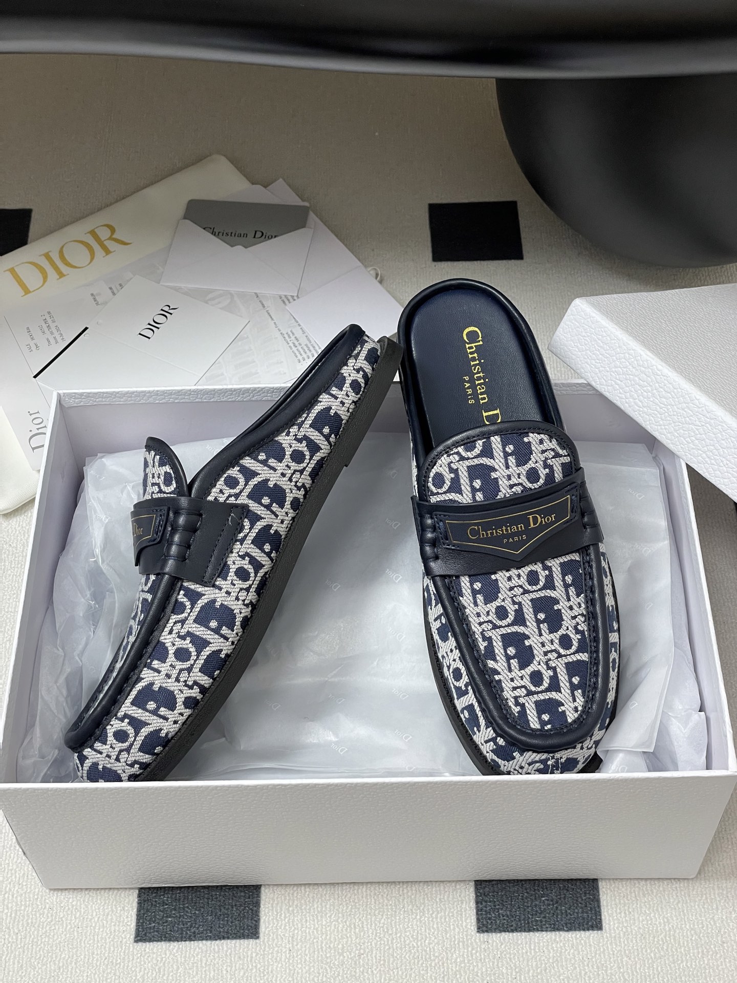 Dior 25ss早春新款Dior迪奥D-Boy穆勒鞋 包头平底半拖鞋字母印花布面休闲拖鞋
