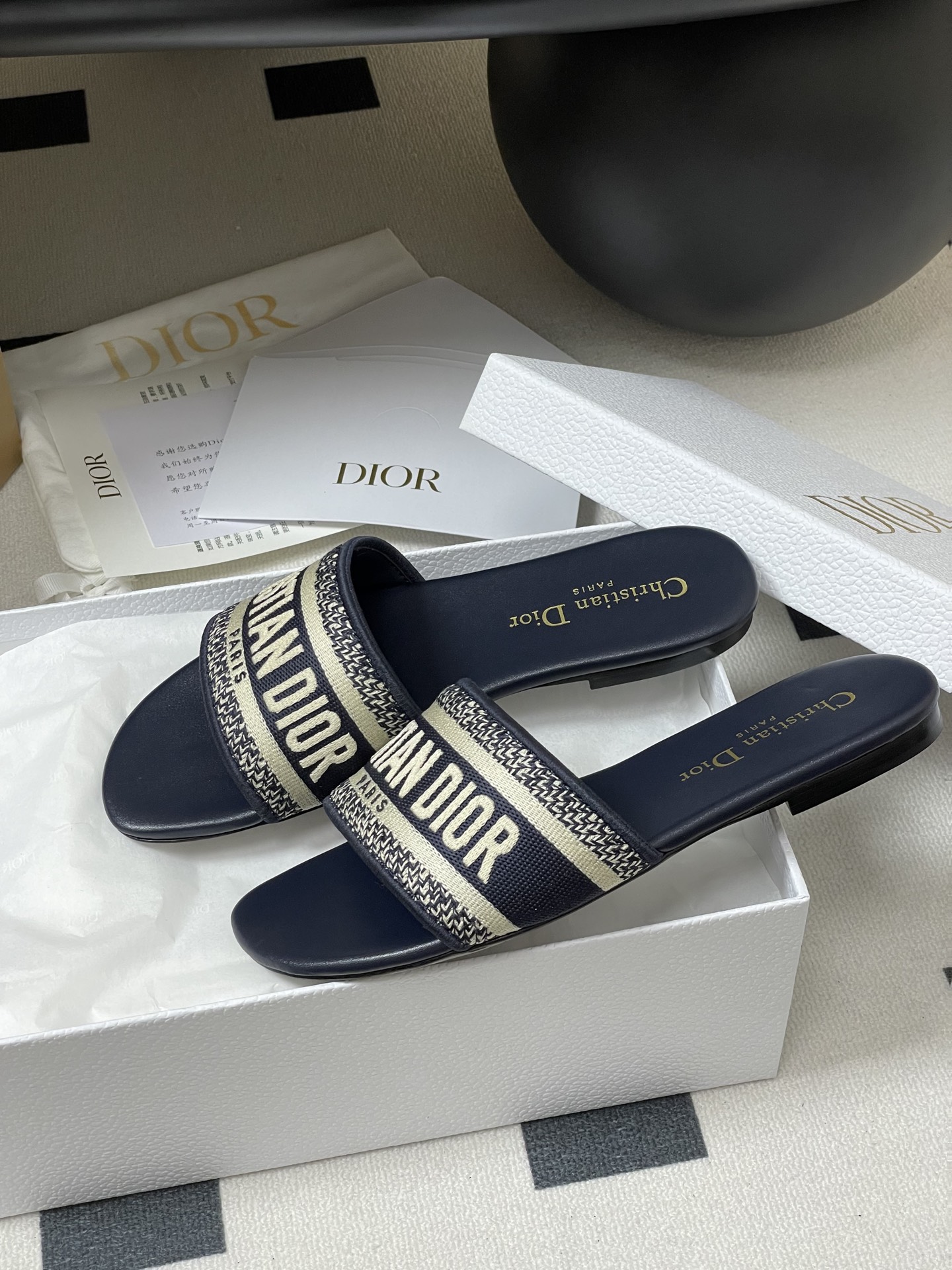 Dior 迪奥Dior 字母刺绣拖鞋 电绣高跟一字拖鞋万年 款