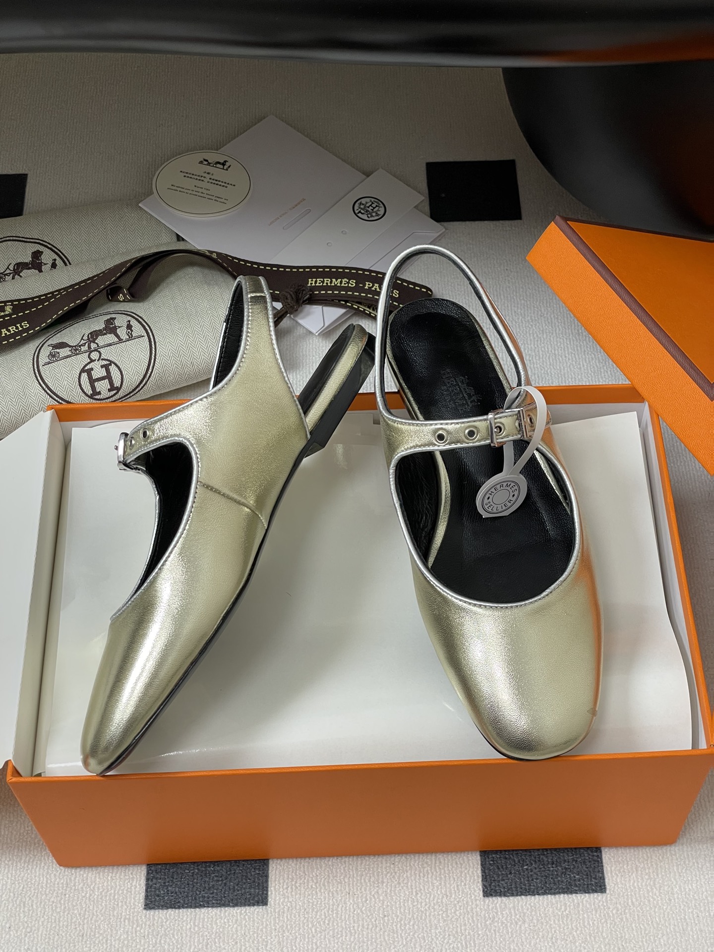 Hermes Women's Gold Mary Jane Ballet Flats with 'H' Buckle 7 i1745877366710 1252 0 6