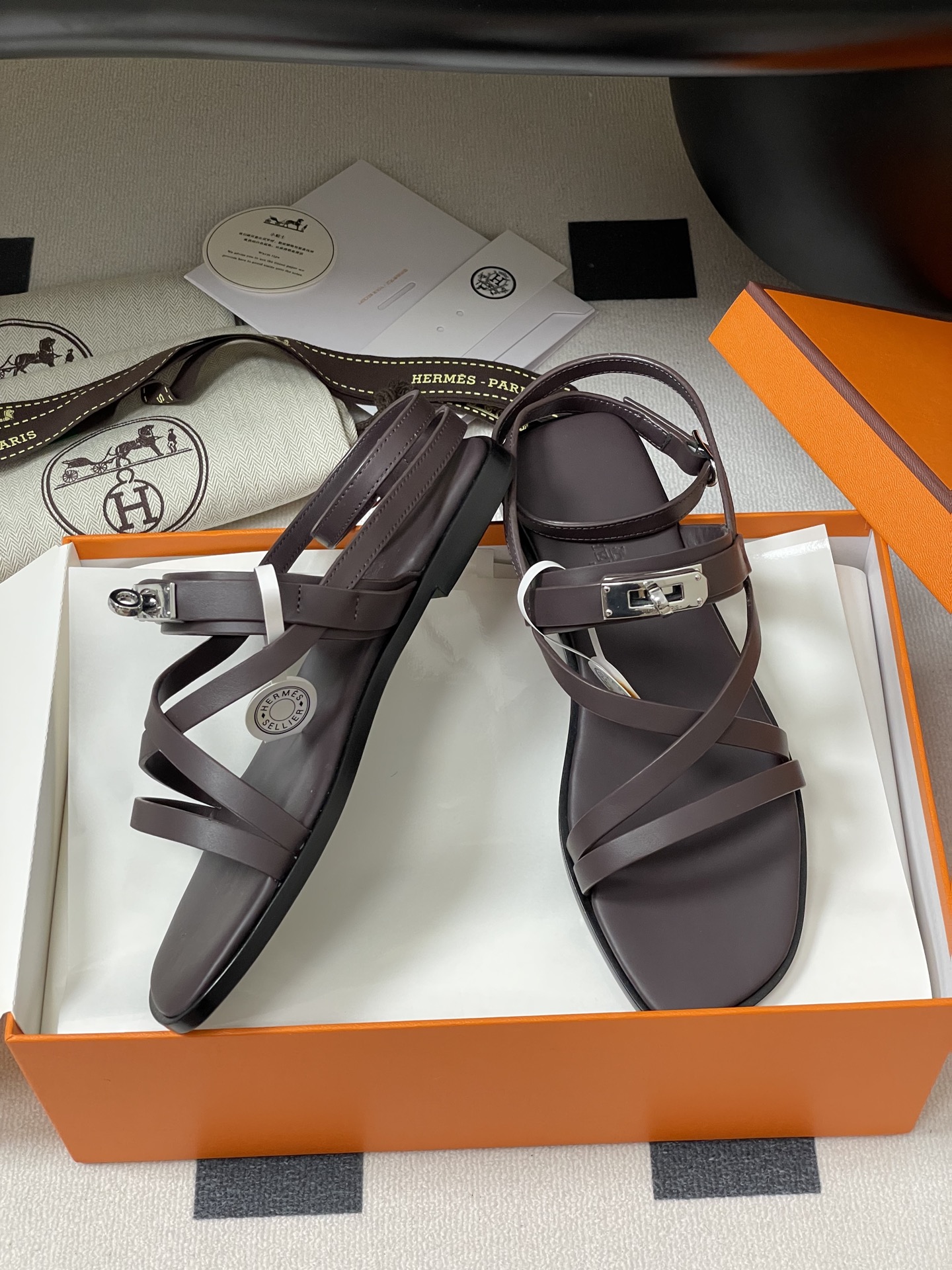 Hermes June Sandal: Kelly Buckle Leather Roman Sandals for Women 7 i1745877603015 7952 0 1