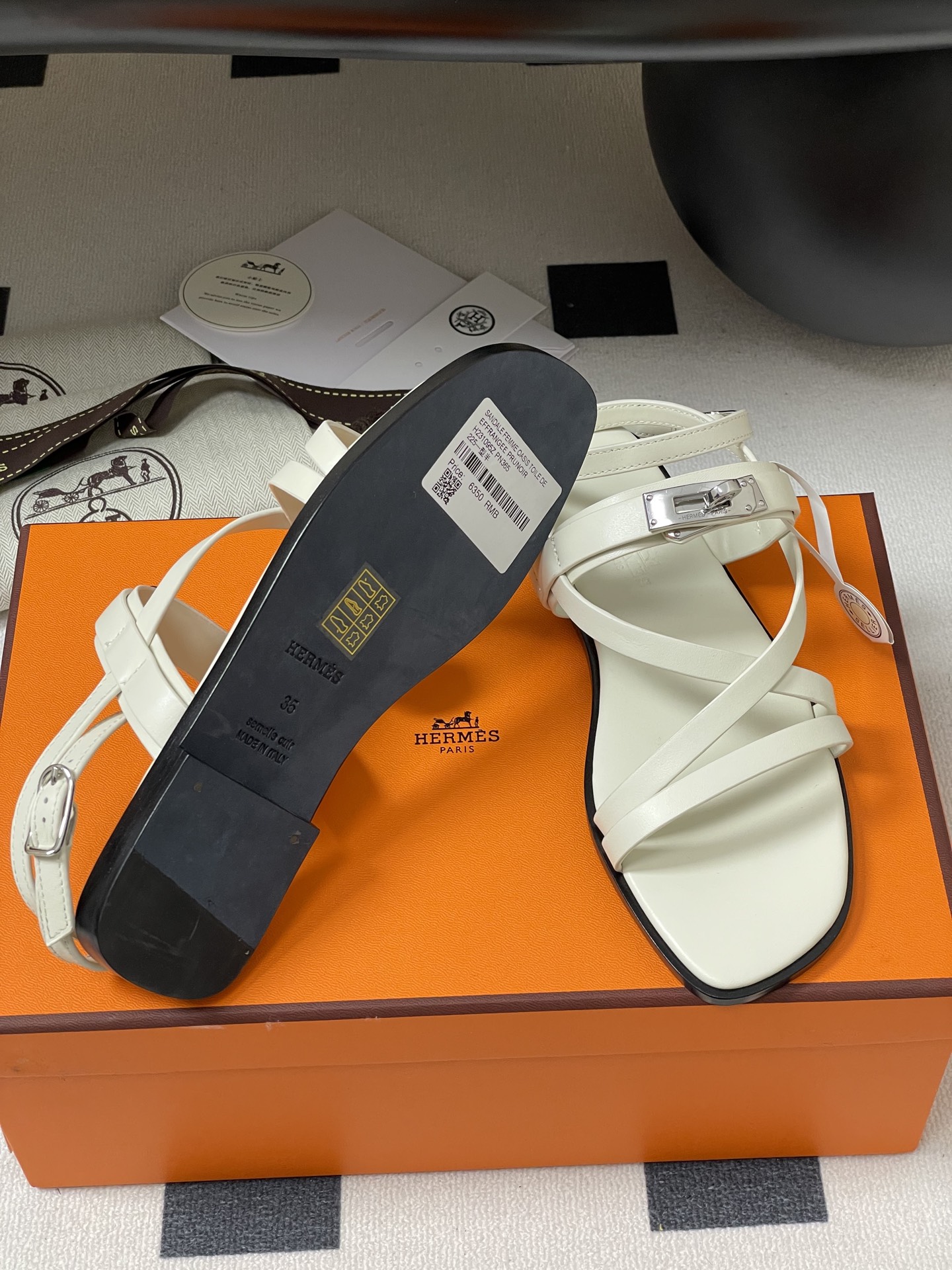 Hermes June Sandal White Leather Kelly Buckle, Summer Essential for Women 10 i1745877751585 6801 0 1