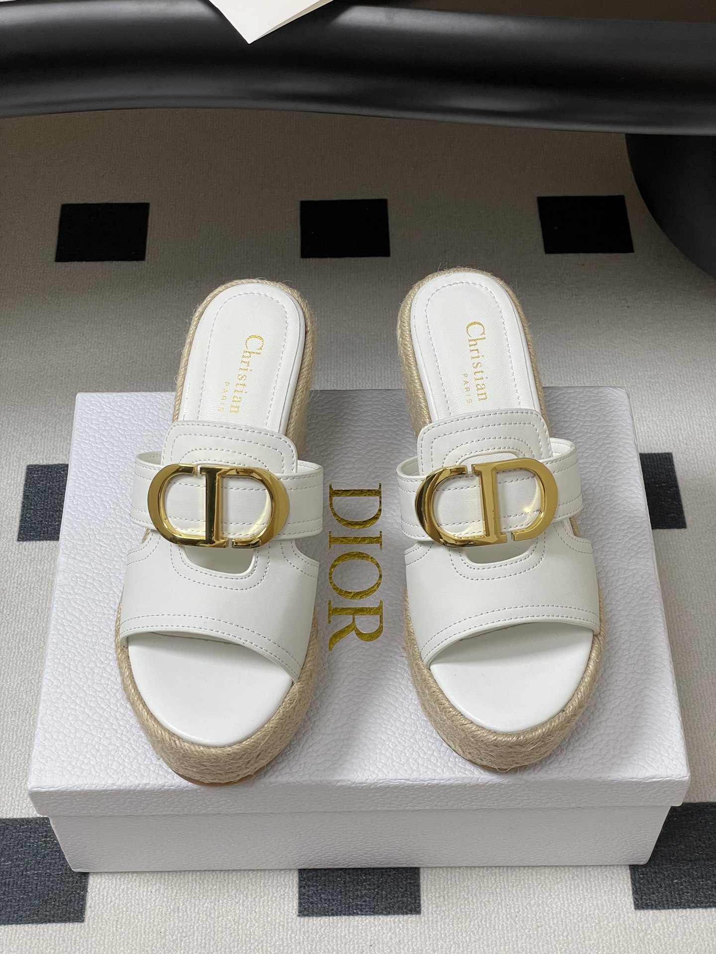 Dior 25ss春夏新款Dior 迪奥草编坡跟凉拖鞋CD扣防水台厚底高跟拖鞋