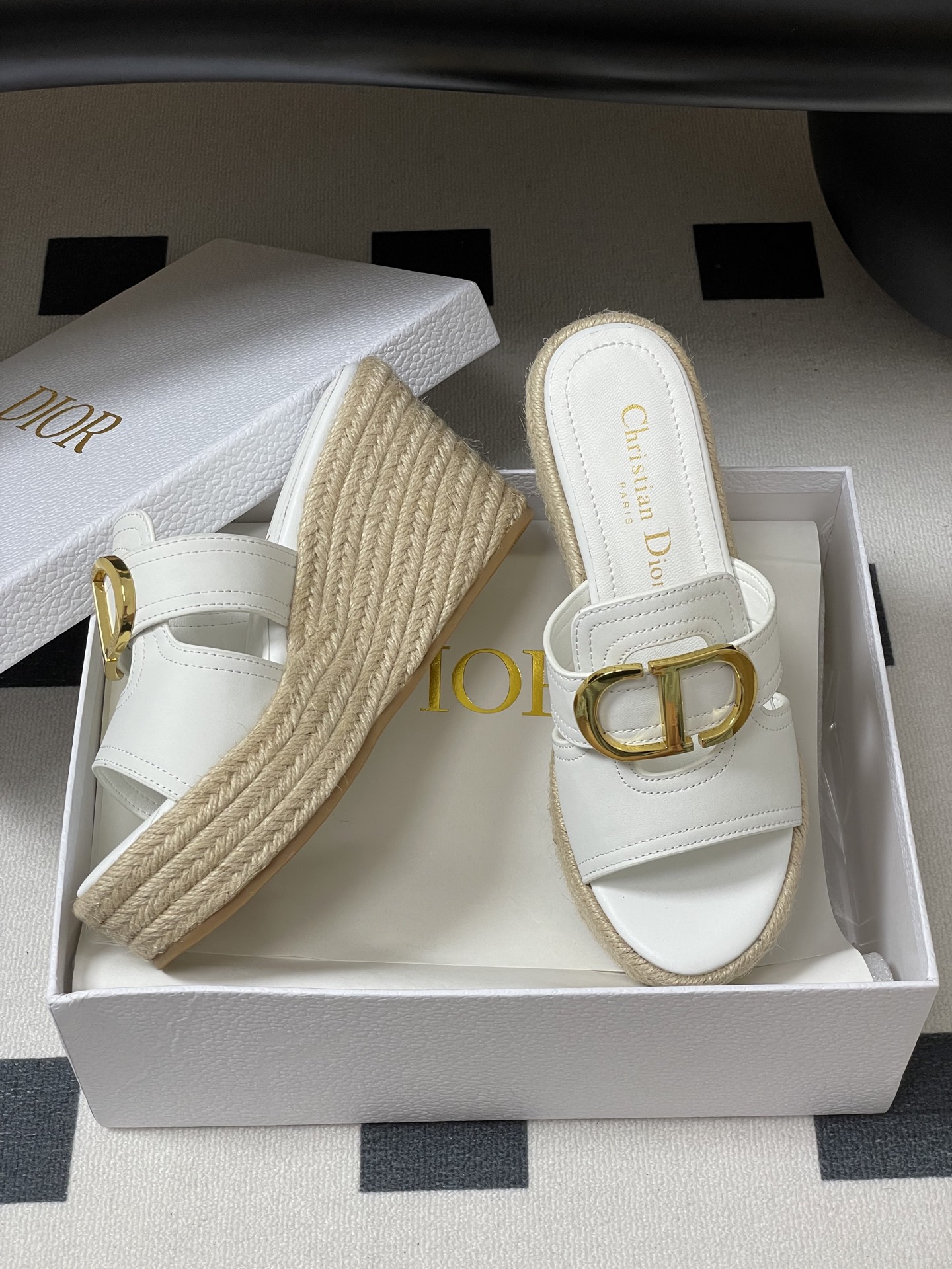 Dior 25ss春夏新款Dior 迪奥草编坡跟凉拖鞋CD扣防水台厚底高跟拖鞋
