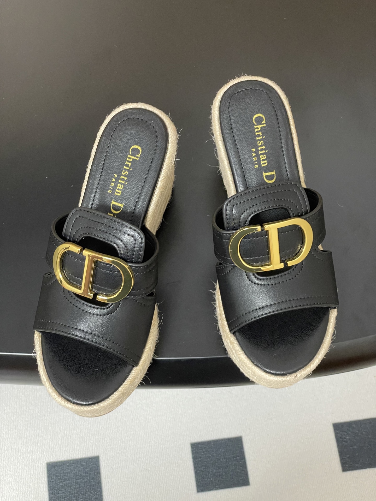 Dior 25ss春夏新款Dior 迪奥草编坡跟凉拖鞋CD扣防水台厚底高跟拖鞋