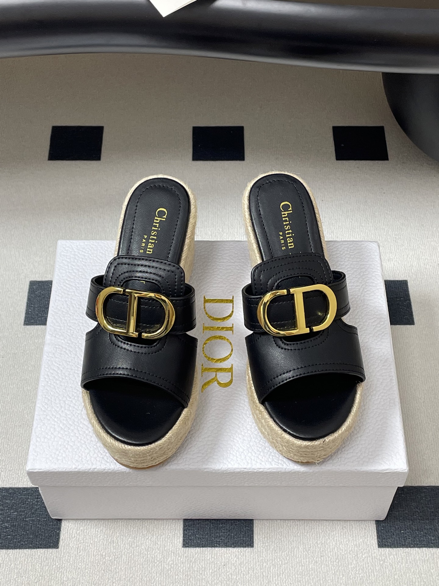 Dior 25ss春夏新款Dior 迪奥草编坡跟凉拖鞋CD扣防水台厚底高跟拖鞋
