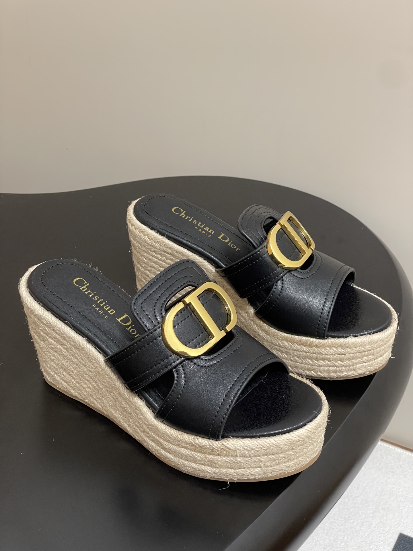 Dior 25ss春夏新款Dior 迪奥草编坡跟凉拖鞋CD扣防水台厚底高跟拖鞋