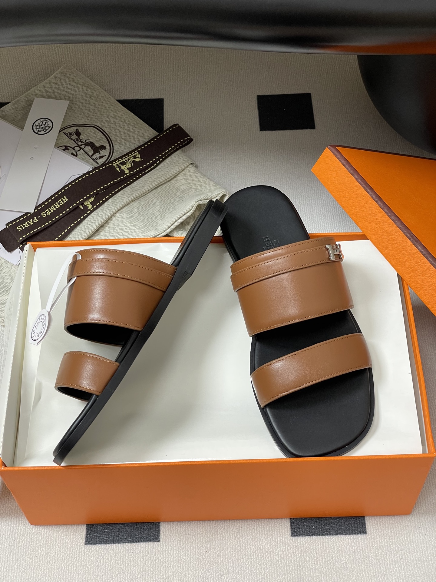 Hermès Hermes 爱马仕 H扣平底凉拖鞋