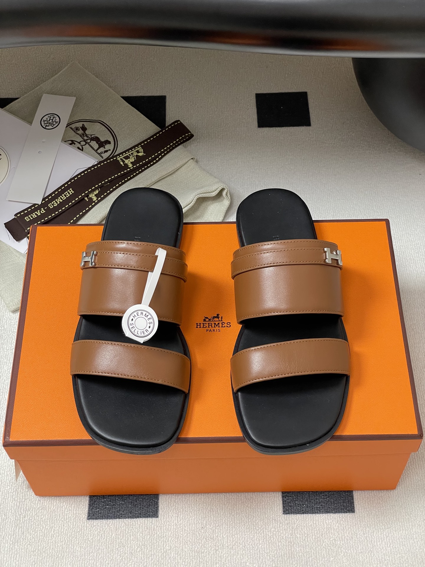 Hermès Hermes 爱马仕 H扣平底凉拖鞋