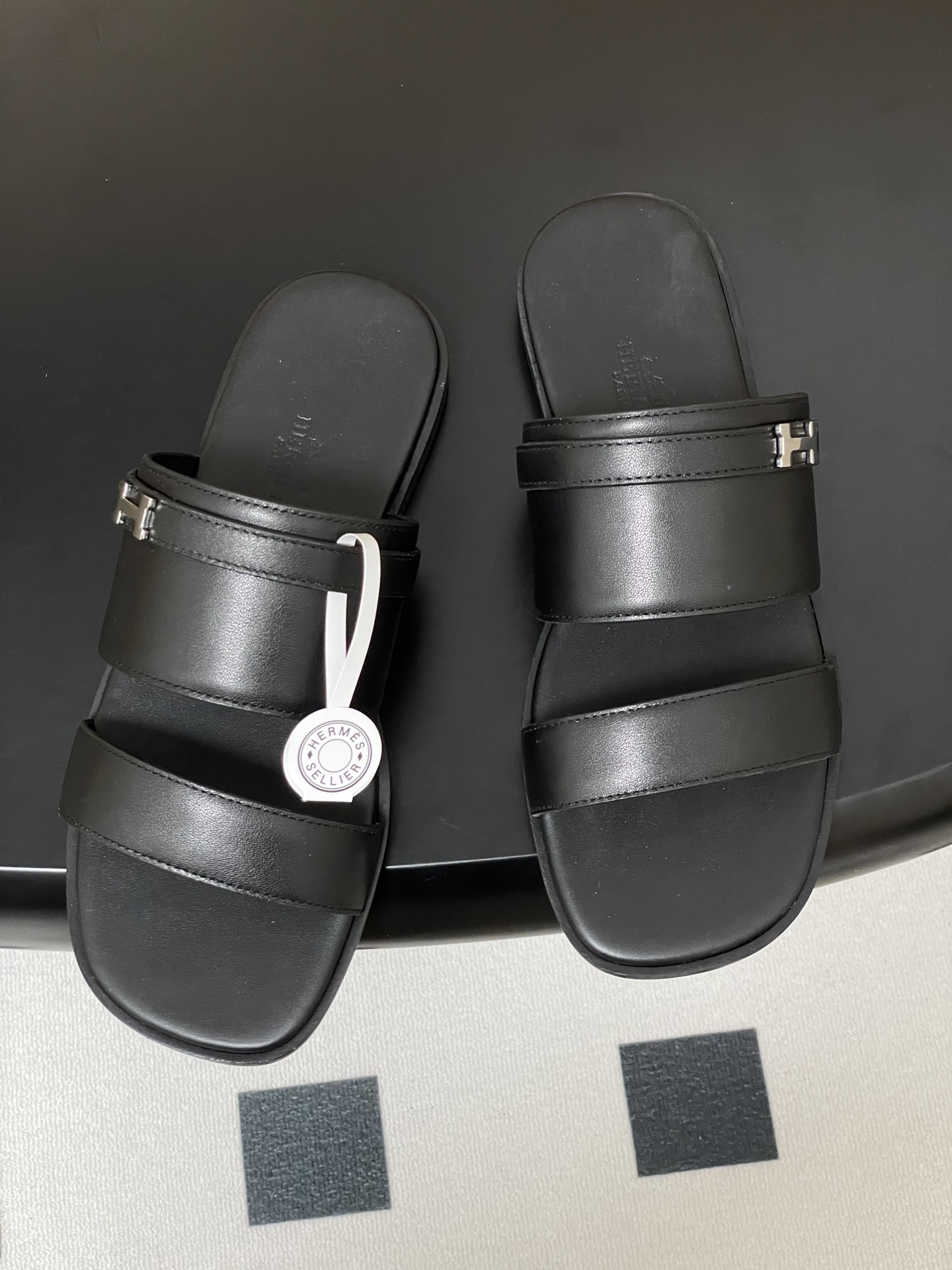 Hermès Hermes 爱马仕 H字母激光夹脚人字拖鞋平底凉拖鞋