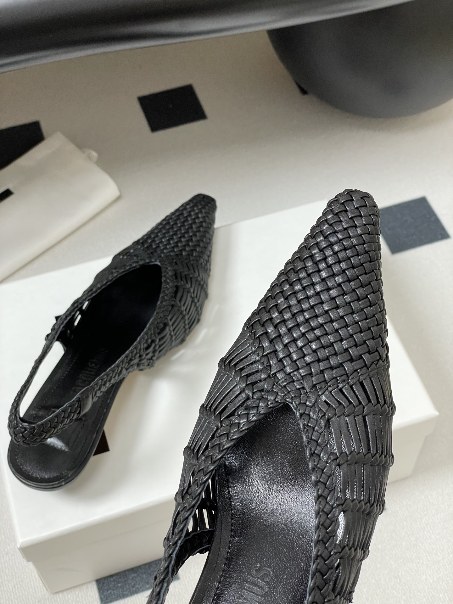 Jacquemus Woven Pointed-Toe Kitten Heel Slingbacks - Elegant and Chic 10 i1746559455696 9339 0 8