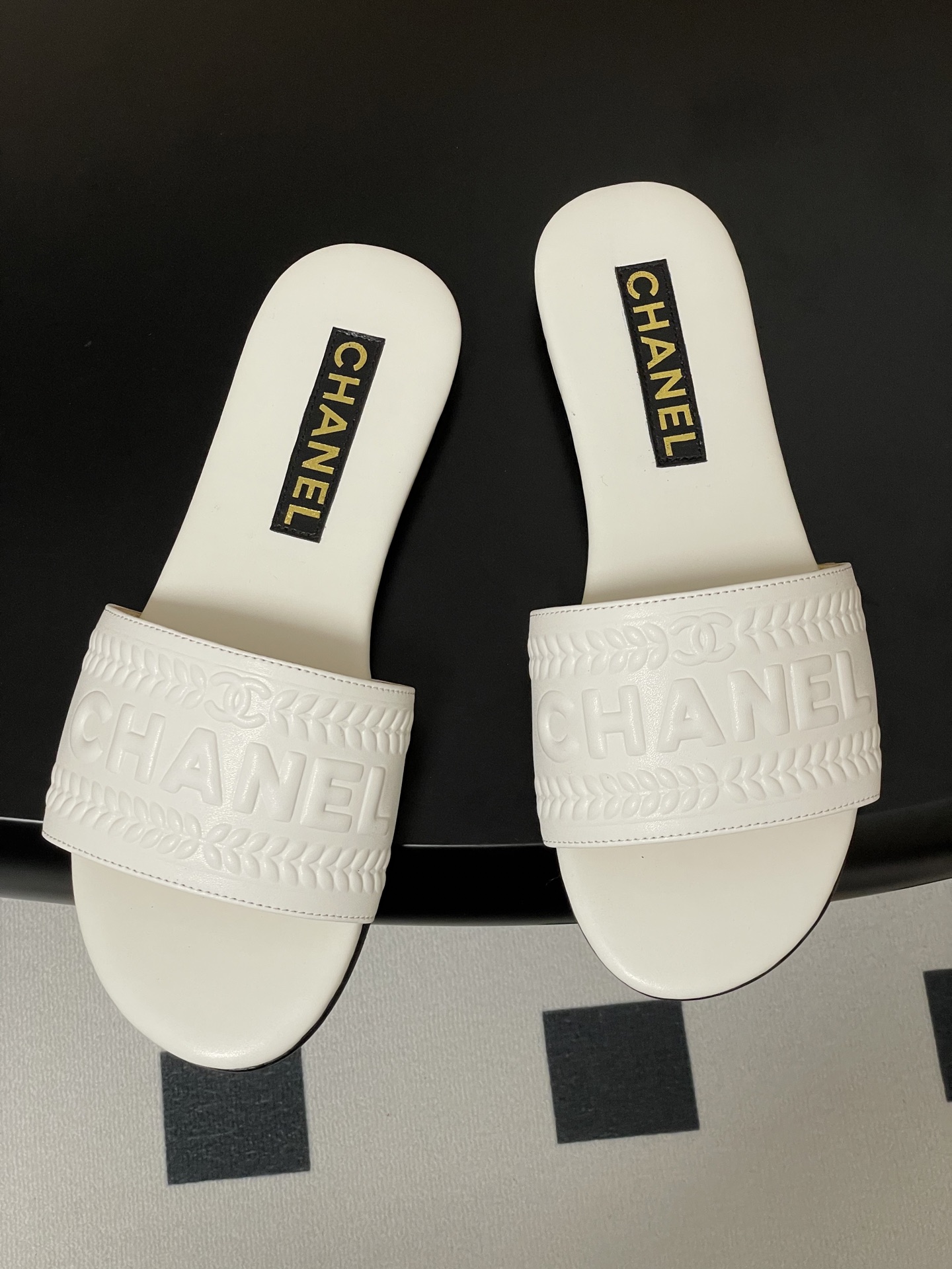 Chanel Women's White Leather Flat Slide Sandals With Embroidered Logo 3 i1746636099865 9920 0 8