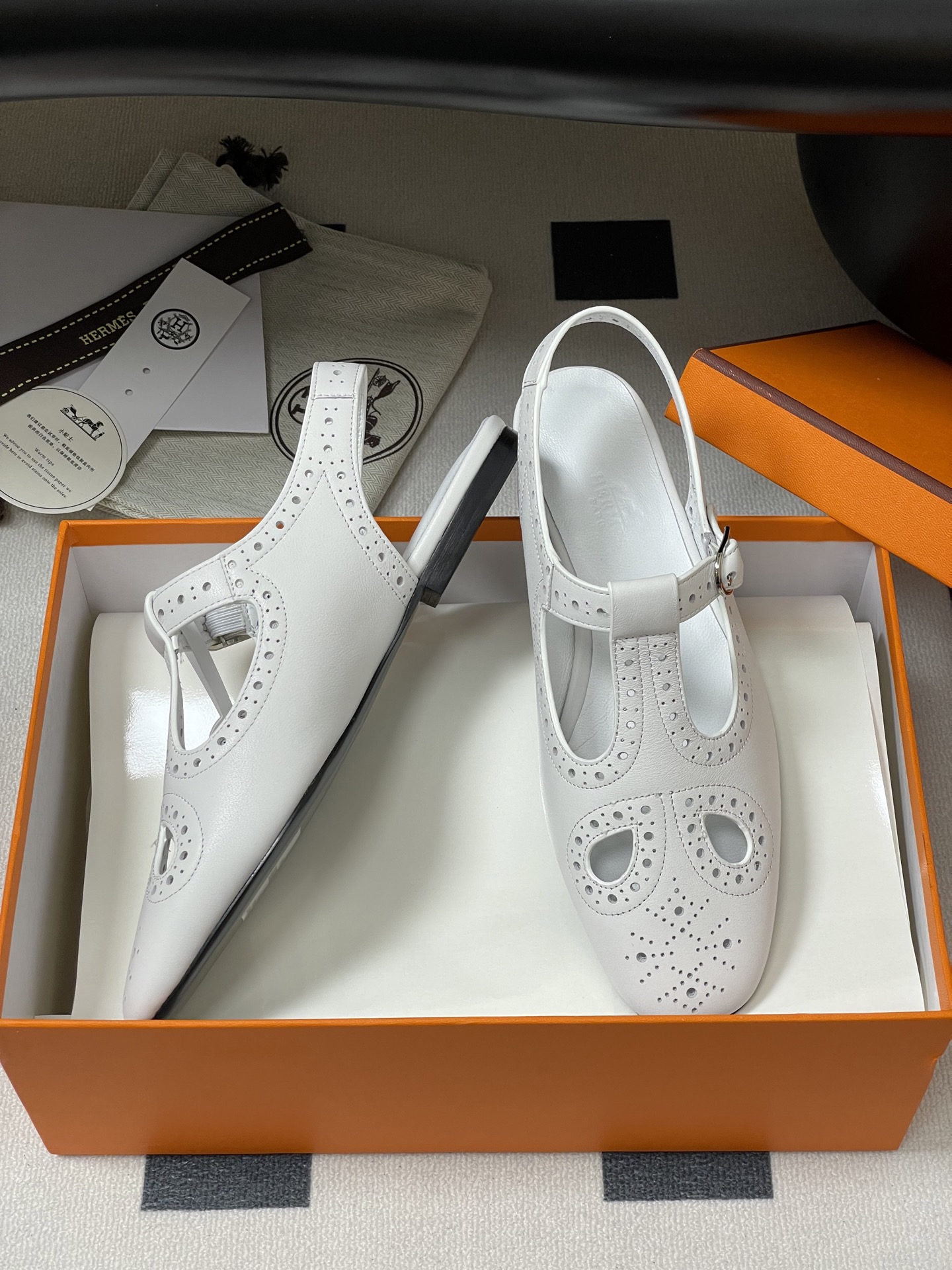 Hermes Women's Khea White Leather Derbies Mary Jane Ghillies Shoes 7 i1746642160604 7046 0 8