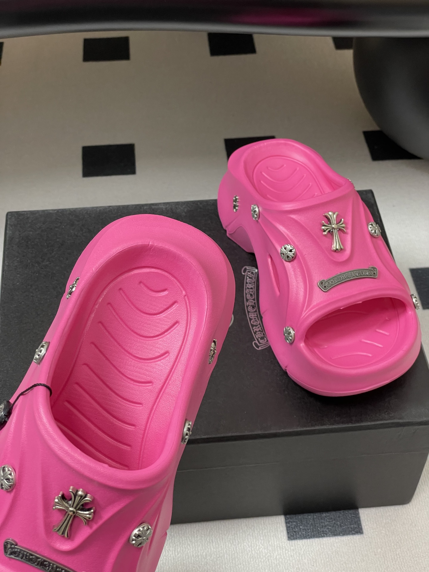 Trendy Chromehearts Punk Slippers: Y2K Style, 7cm High, Korean Version. - 图片 7