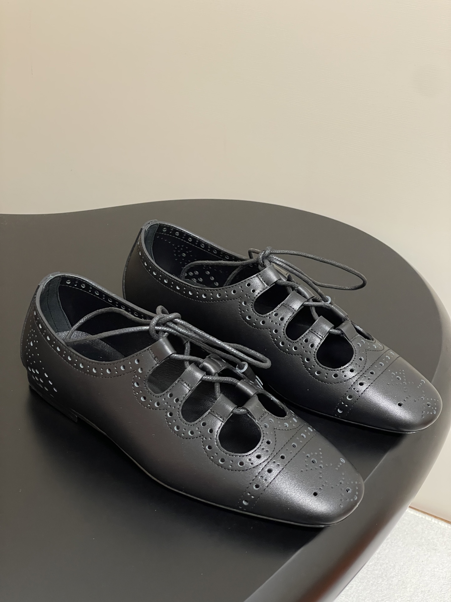 Hermes Women's Black Leather Khea Derby Shoes Brogue Pointed Toe 1 Hermes Women's Black Leather Khea Derby Shoes Brogue Pointed Toe