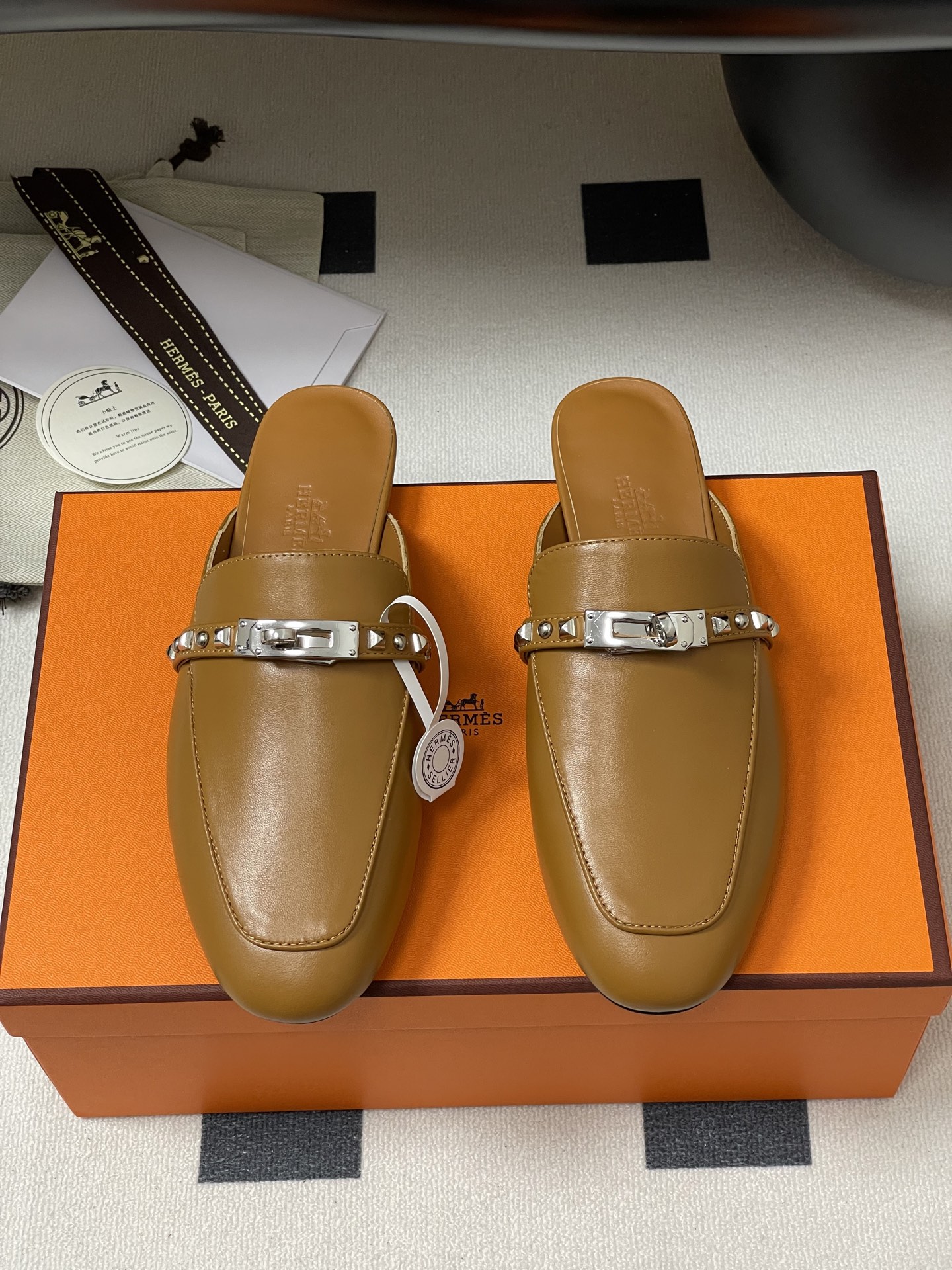 Hermès Hermes 爱马仕 H家 Oz铆钉穆勒鞋 Kelly扣包头半拖鞋 H 半拖 25ss新版面