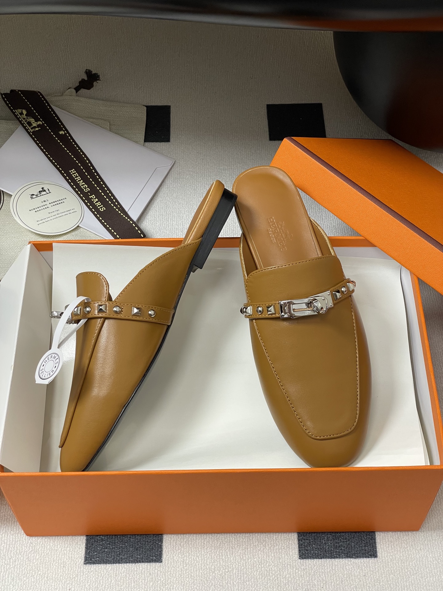 Hermès Hermes 爱马仕 H家 Oz铆钉穆勒鞋 Kelly扣包头半拖鞋 H 半拖 25ss新版面