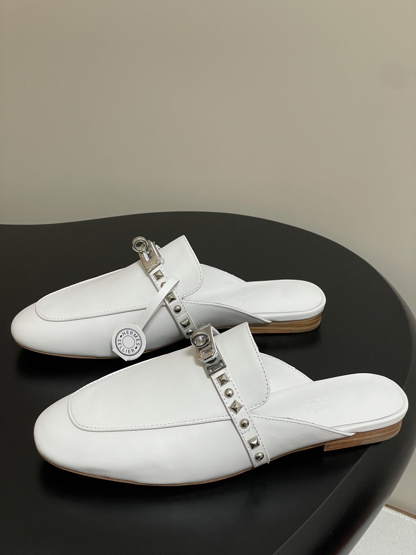 Hermès Hermes 爱马仕 H家 Oz铆钉穆勒鞋 Kelly扣包头半拖鞋 H 半拖 25ss新版面