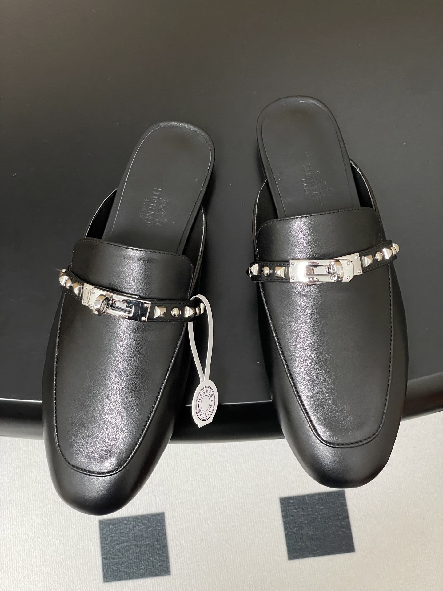 Hermès Hermes 爱马仕 H家 Oz铆钉穆勒鞋 Kelly扣包头半拖鞋 H 半拖 25ss新版面