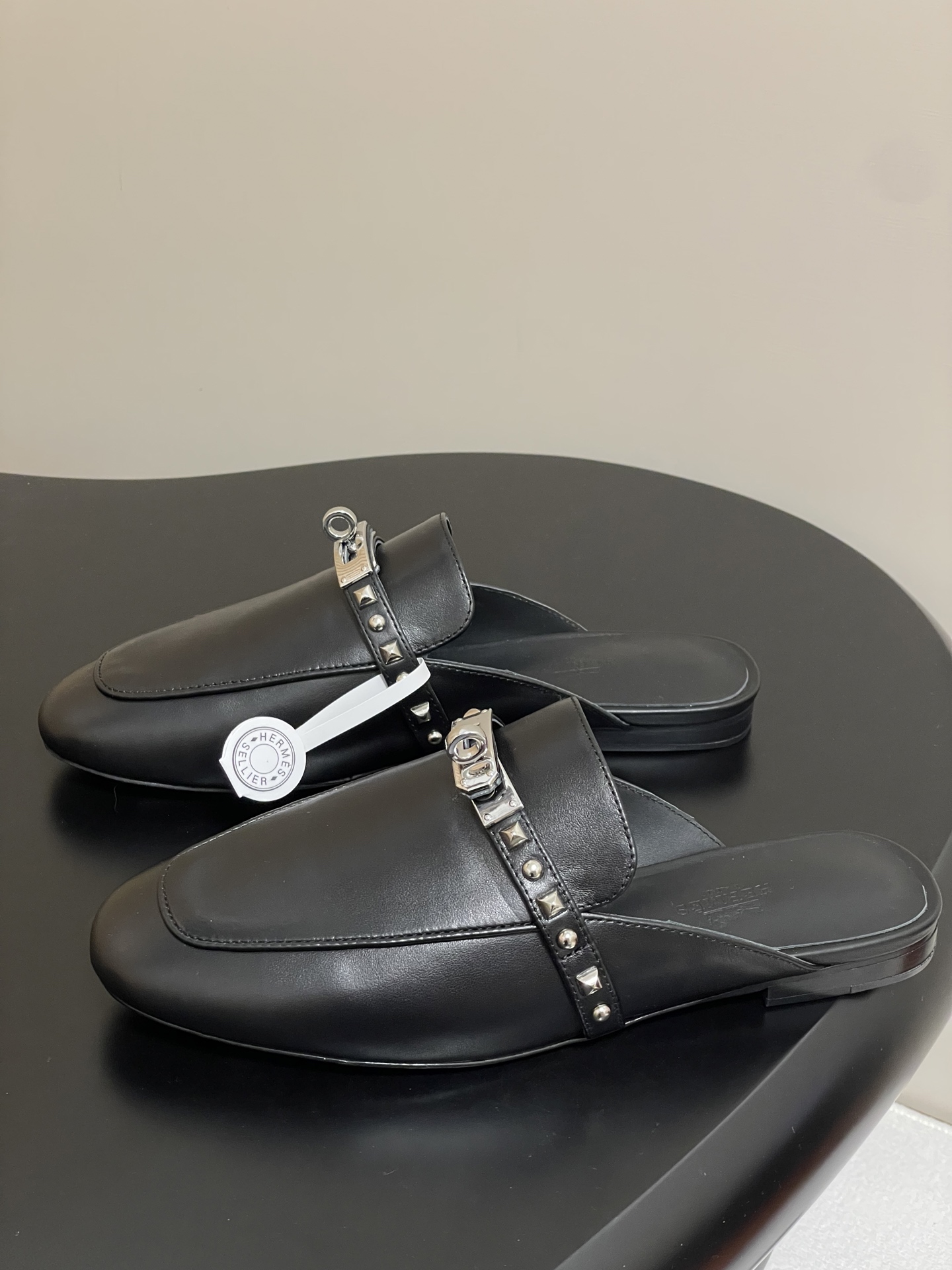 Hermès Hermes 爱马仕 H家 Oz铆钉穆勒鞋 Kelly扣包头半拖鞋 H 半拖 25ss新版面