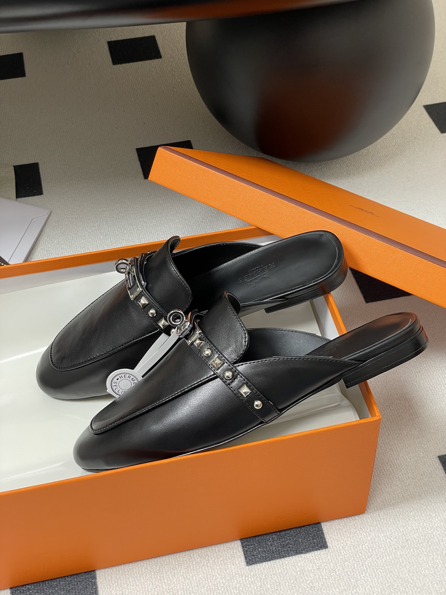Hermès Hermes 爱马仕 H家 Oz铆钉穆勒鞋 Kelly扣包头半拖鞋 H 半拖 25ss新版面