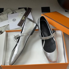 顶级品质Hermes 爱马仕🐎 H家25s早春新款 Jane系列H扣芭蕾舞鞋H字母钻扣玛丽珍平底单鞋小方 顶级品质Hermes 爱马仕🐎 H家25s早春新款 Jane系列H扣芭蕾舞鞋H字母钻扣玛丽珍平底单鞋小方