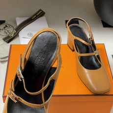 顶级品质Hermes 爱马仕🐎 H家25s早春新款 Jackie系列H扣玛丽珍鞋H字母钻扣二带后空凉鞋高 顶级品质Hermes 爱马仕🐎 H家25s早春新款 Jackie系列H扣玛丽珍鞋H字母钻扣二带后空凉鞋高