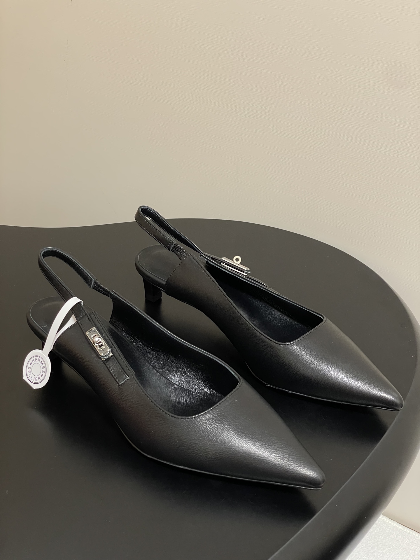 Hermès Kelly Buckle Slingback Pumps - Pointed Toe Kitten Heel Shoes 2 i1750281462979 751 0 0