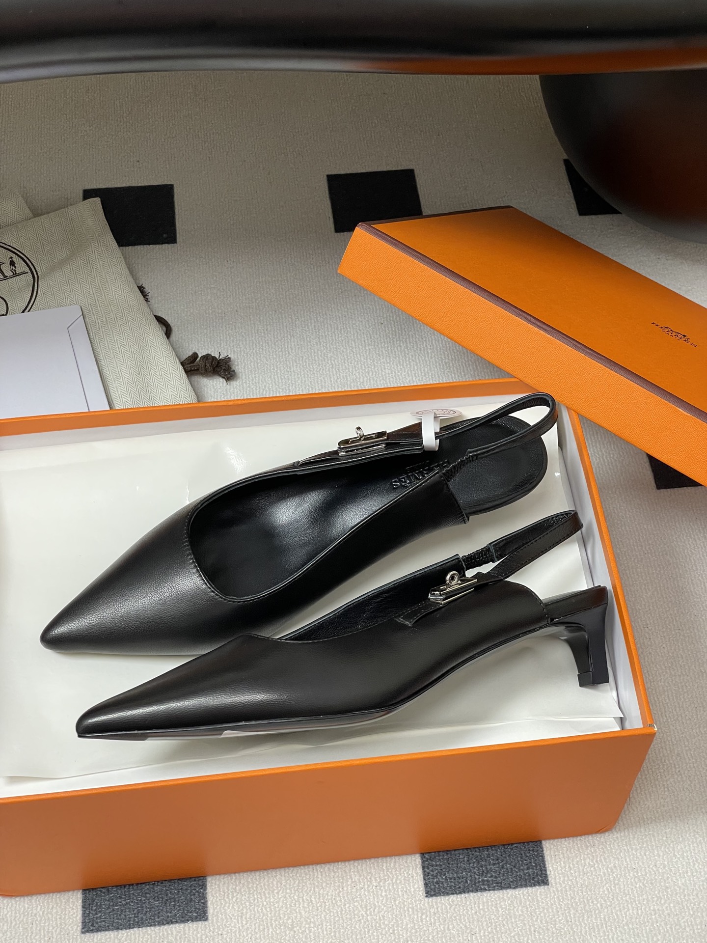 Hermès Kelly Buckle Slingback Pumps - Pointed Toe Kitten Heel Shoes 5 i1750281544078 9110 0 4