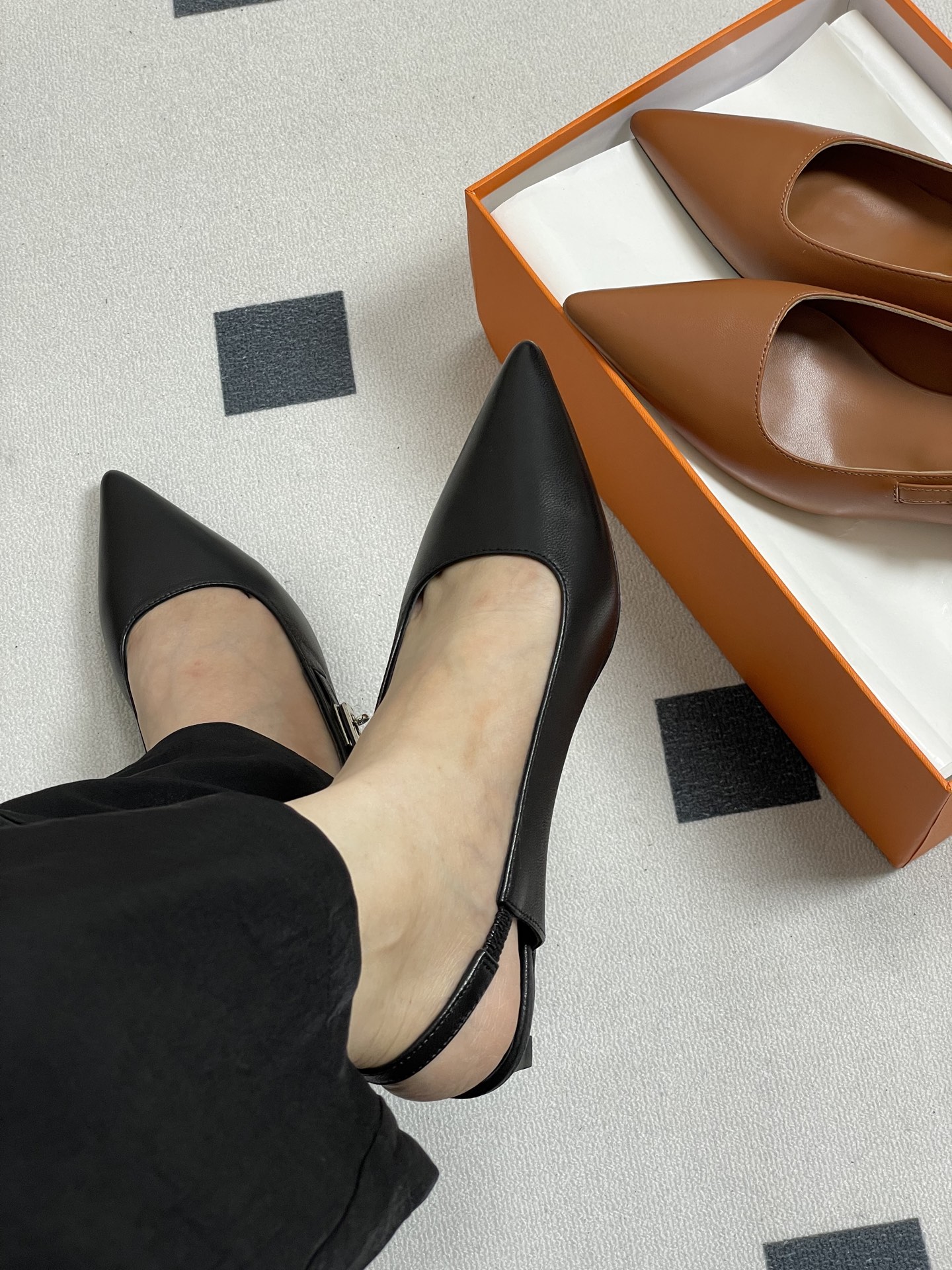 Elegant Pointed Toe Slingback Pumps with Kelly Buckle Detail - Nappa Leather 6 i1750281608473 3502 0 3