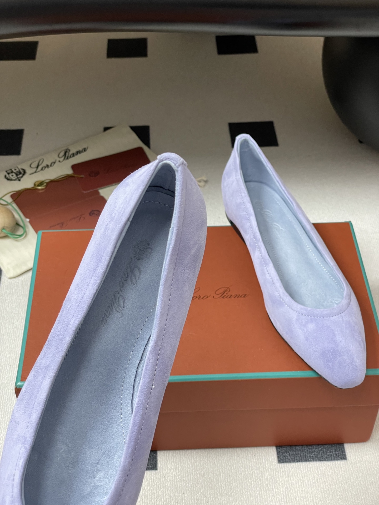Loro Piana Ballet Shoes: Fine Urban Style in Customized Sheepskin - 图片 7