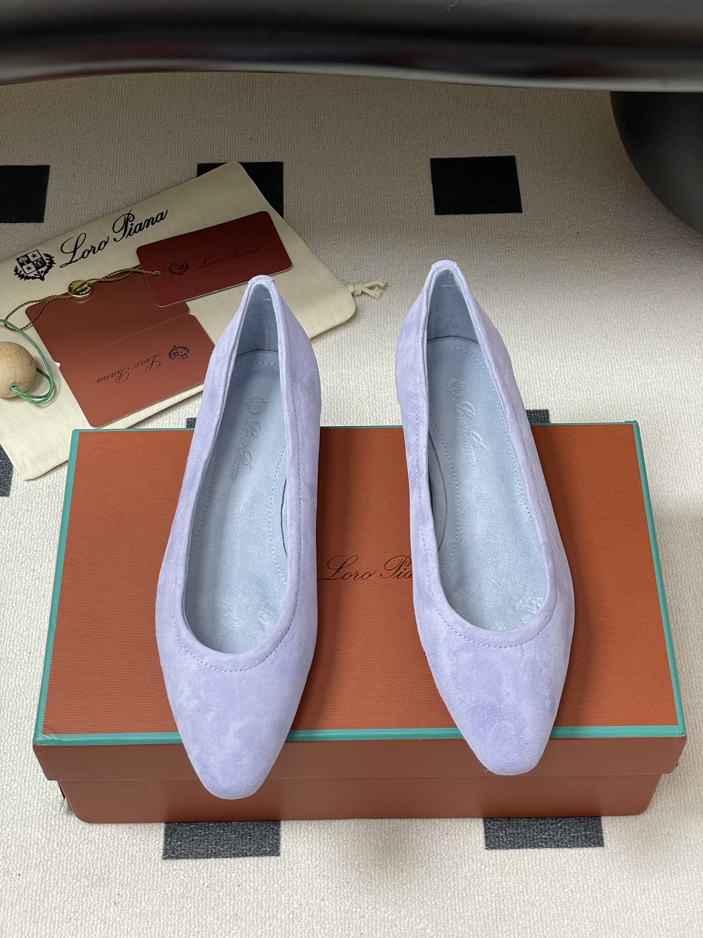 Loro Piana Ballet Shoes: Fine Urban Style in Customized Sheepskin - 图片 5