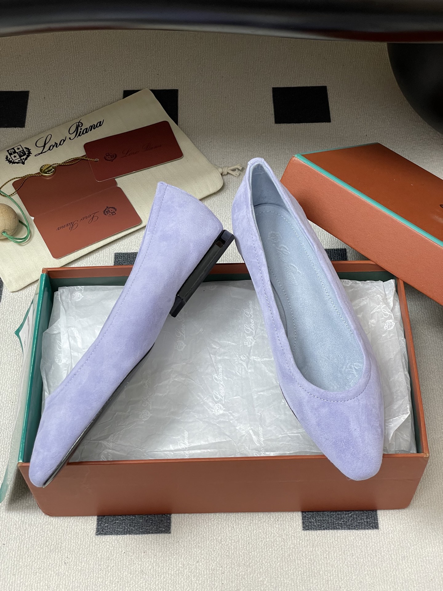 Loro Piana Ballet Shoes: Fine Urban Style in Customized Sheepskin - 图片 6