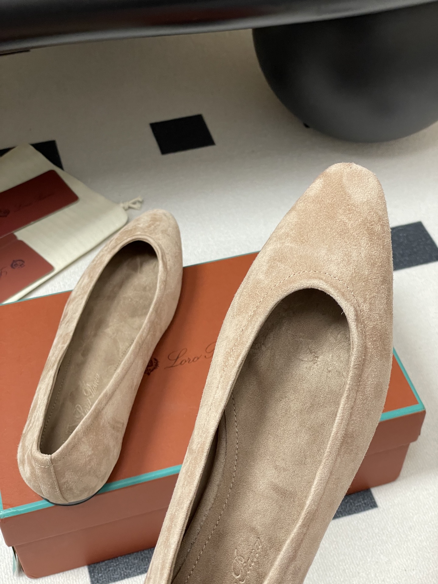 Loro Piana Noyoa LP Ballet Shoes: Fine Urban Style for Day and Night - 图片 9