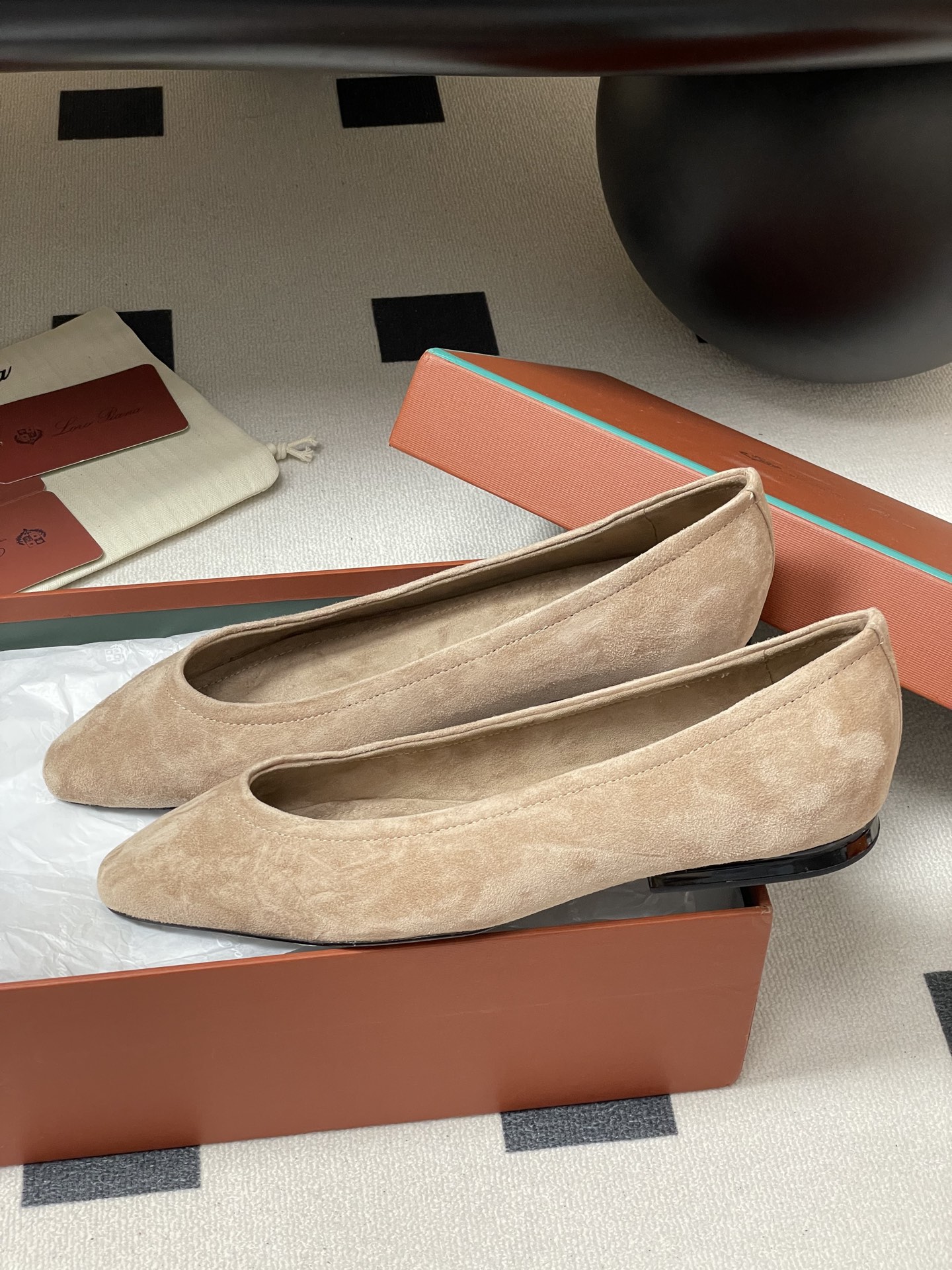 Loro Piana Noyoa LP Ballet Shoes: Fine Urban Style for Day and Night - 图片 4