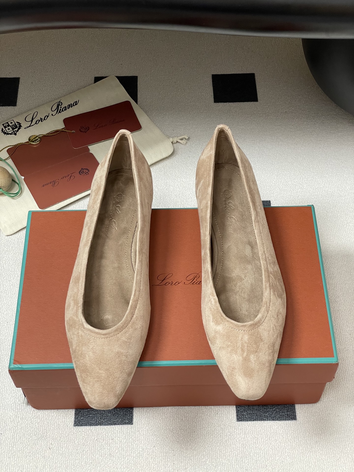Loro Piana Noyoa LP Ballet Shoes: Fine Urban Style for Day and Night - 图片 5