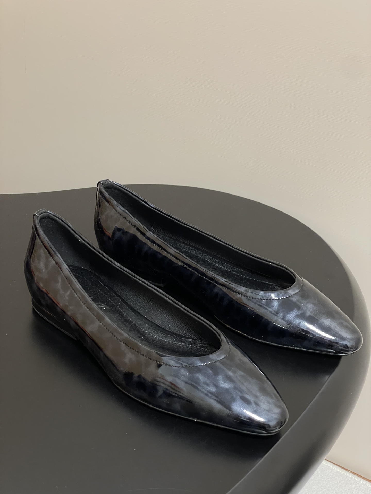 Loro Piana Noyoa LP Ballet Shoes: Urban Style and Comfort in Every Step - 图片 1