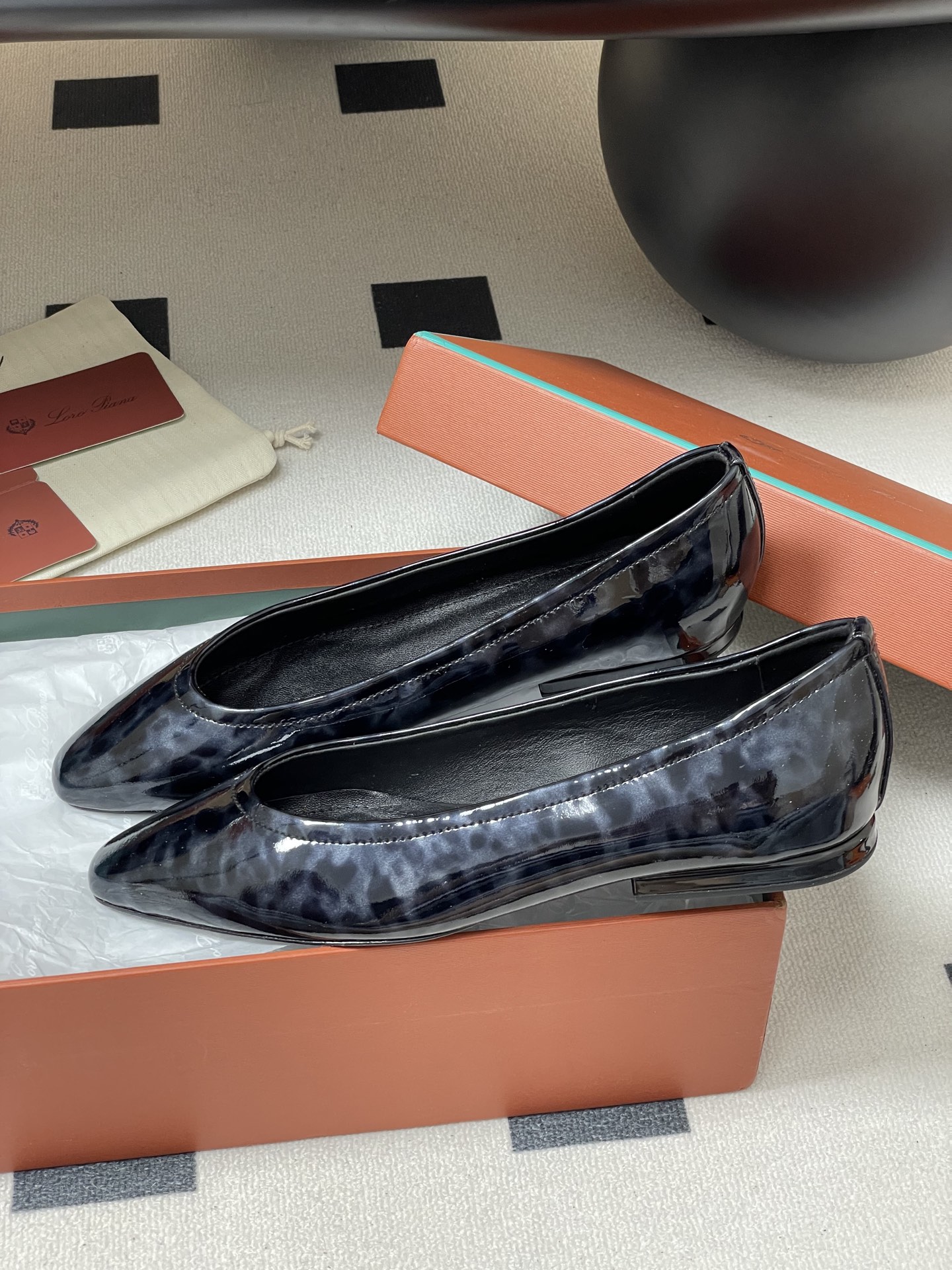 Loro Piana Noyoa LP Ballet Shoes: Urban Style and Comfort in Every Step - 图片 4