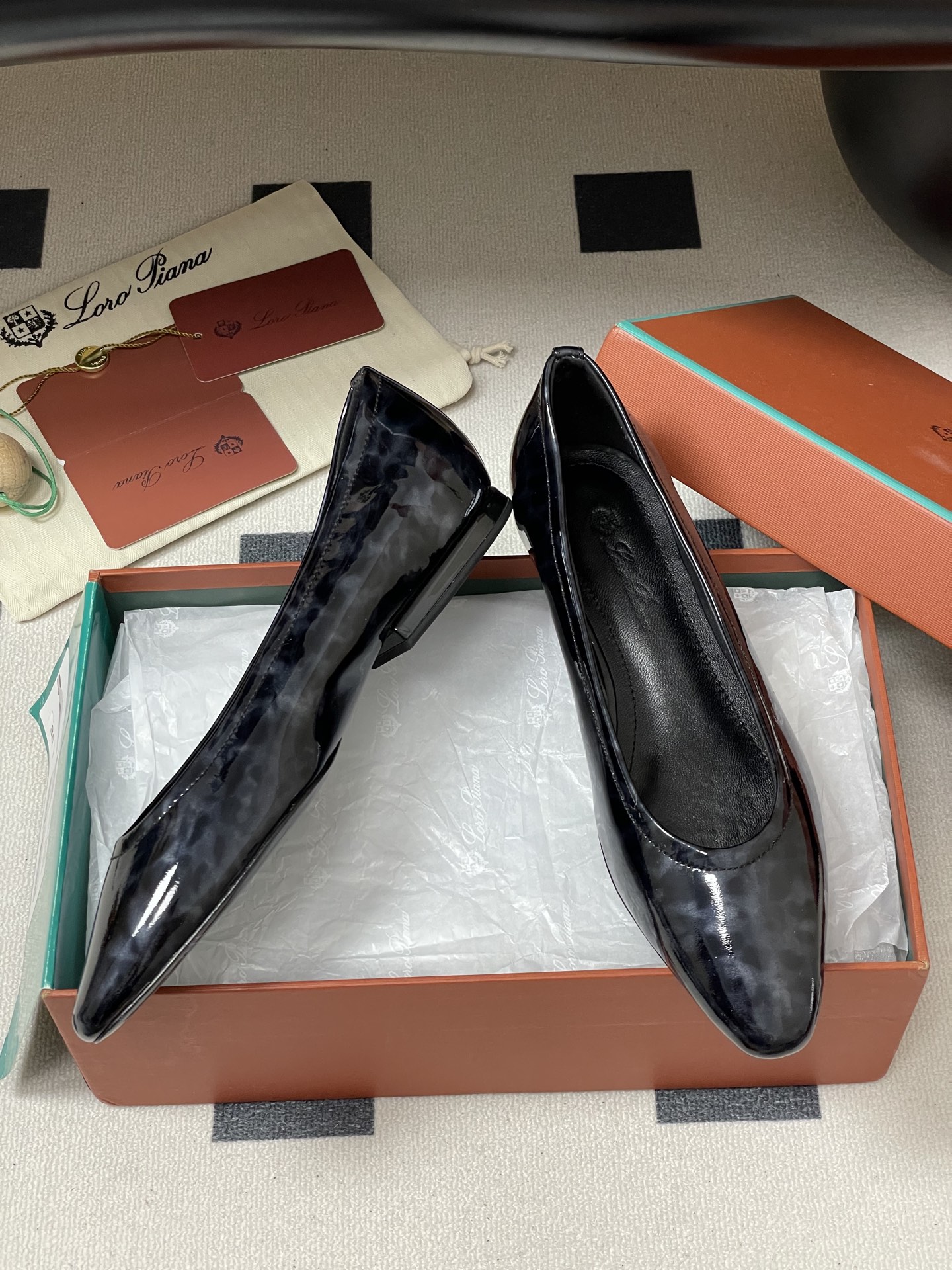 Loro Piana Noyoa LP Ballet Shoes: Urban Style and Comfort in Every Step - 图片 6