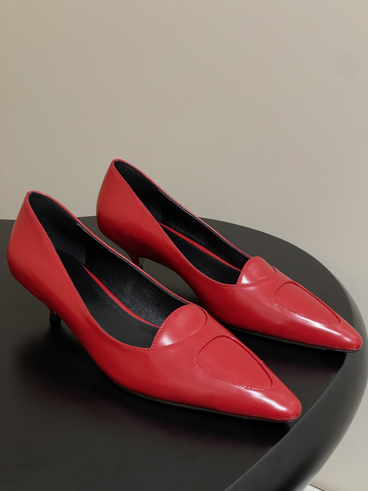 “Summer Purple Pants Cat Shoes: Stylish, Comfortable, and Versatile with Italian Platinum Soles” - 图片 1