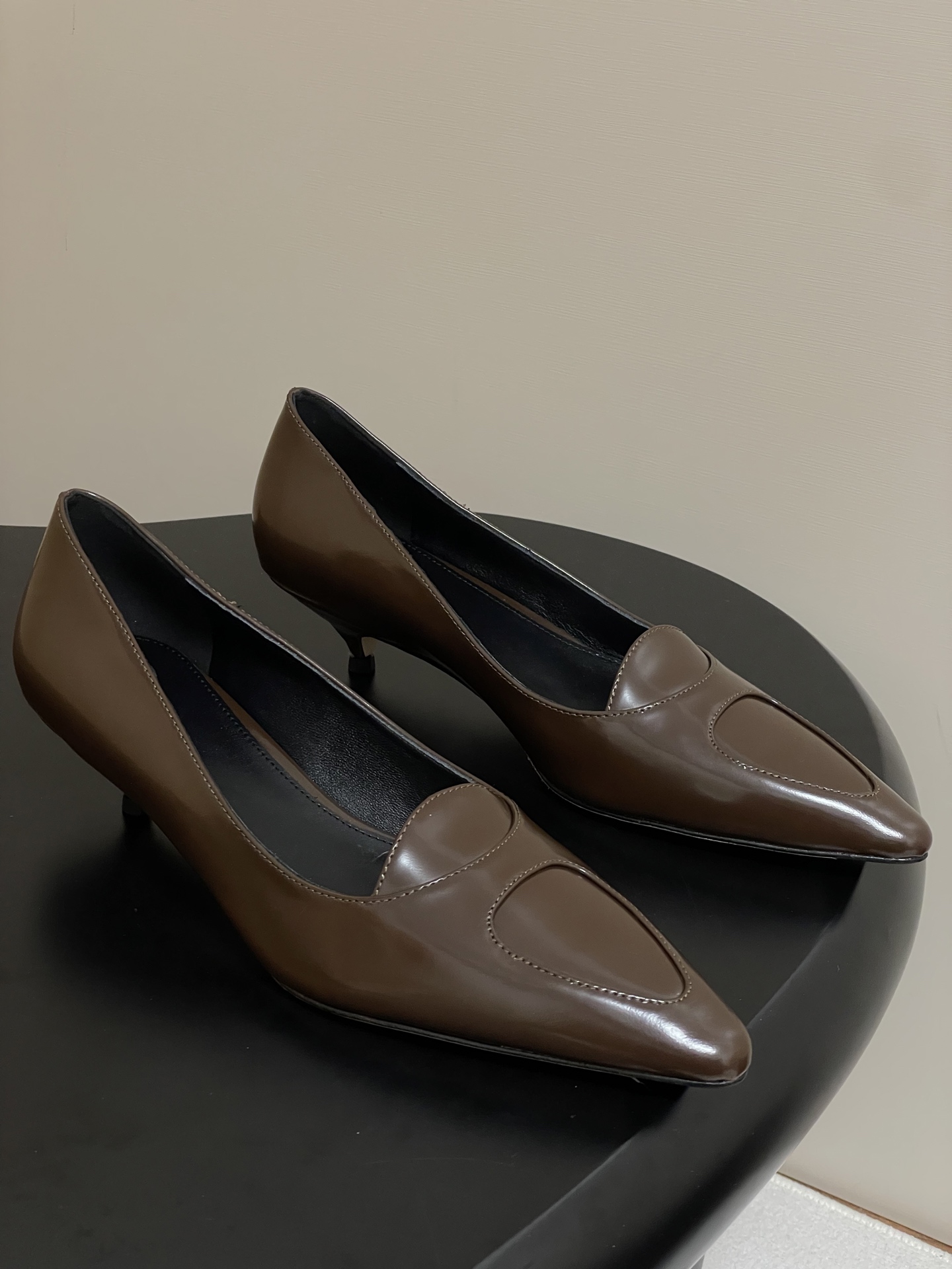 “Row 25 Summer Purple Pants Cat Shoes: Simple, Clean, Comfortable, Italian Platinum Soles, Size 35-40”